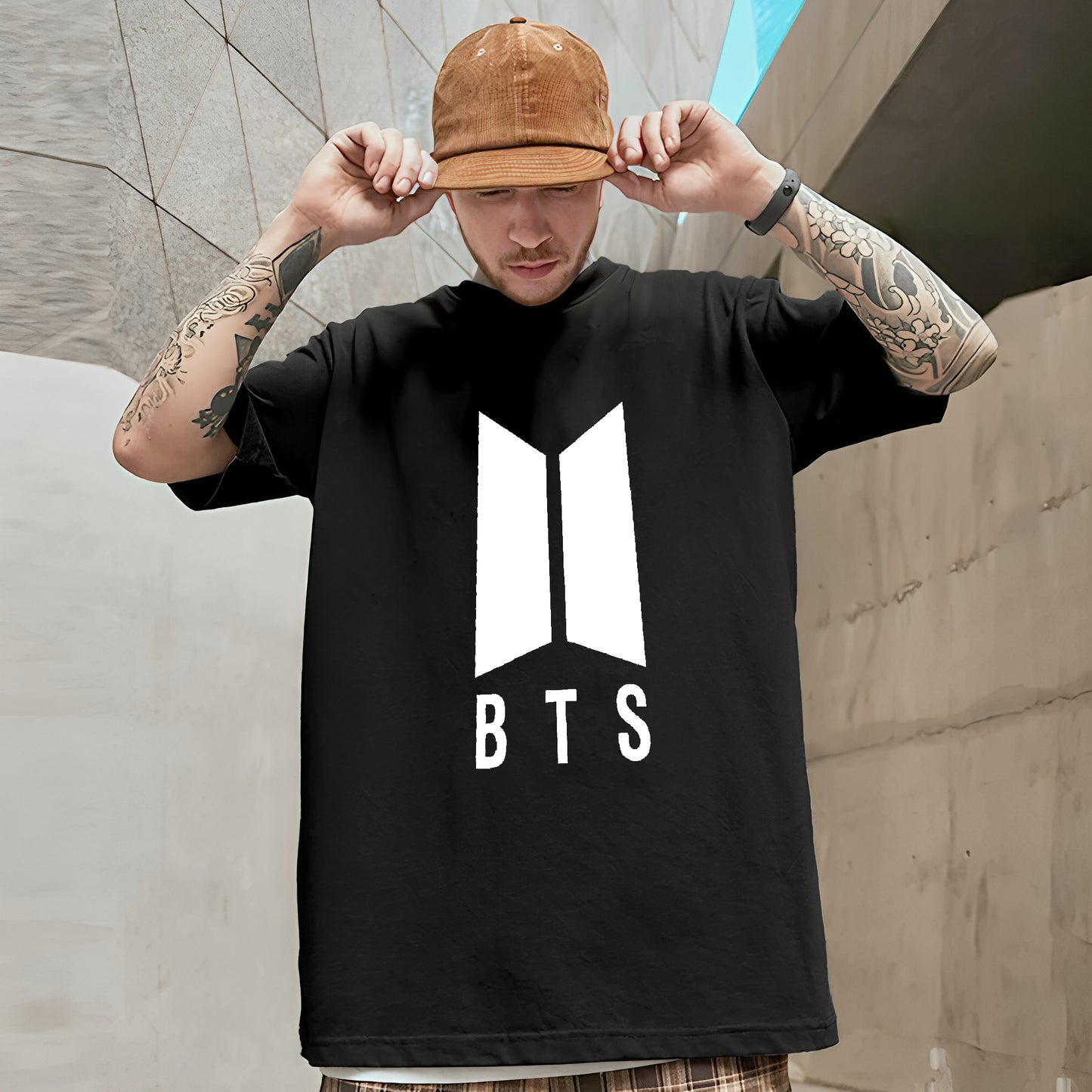 BTS - Oversized T- shirt -verification